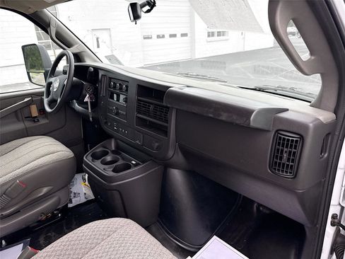 New 2024 Chevrolet Express 3500 w/ Power Convenience Package RWD image 20