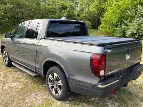 Used 2017 Honda Ridgeline RTL-T image 5