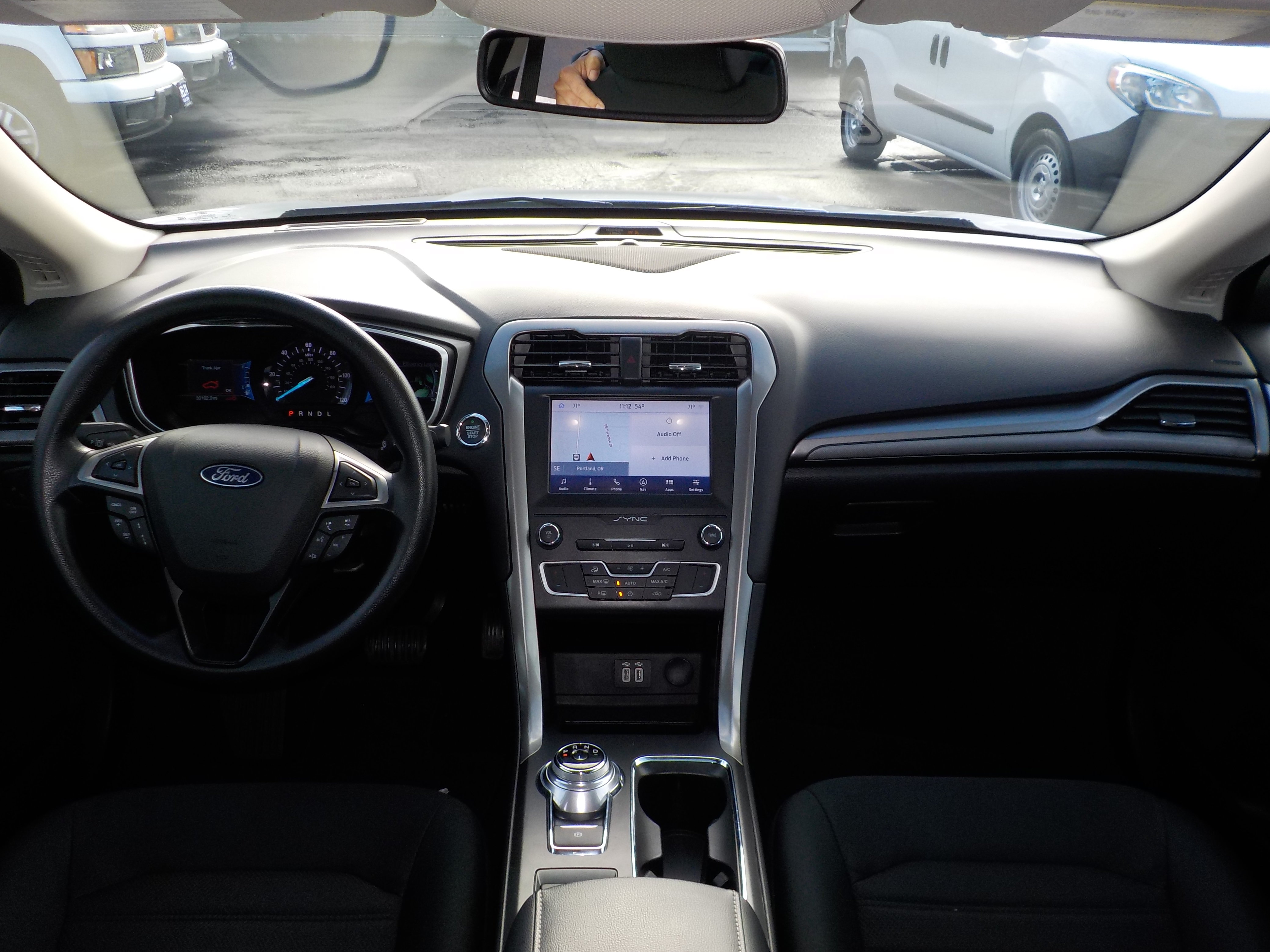 Used 2020 Ford Fusion SE FWD image 17