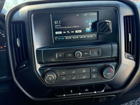 Used 2018 Chevrolet Silverado 1500 Custom w/ Custom Value Package image 11