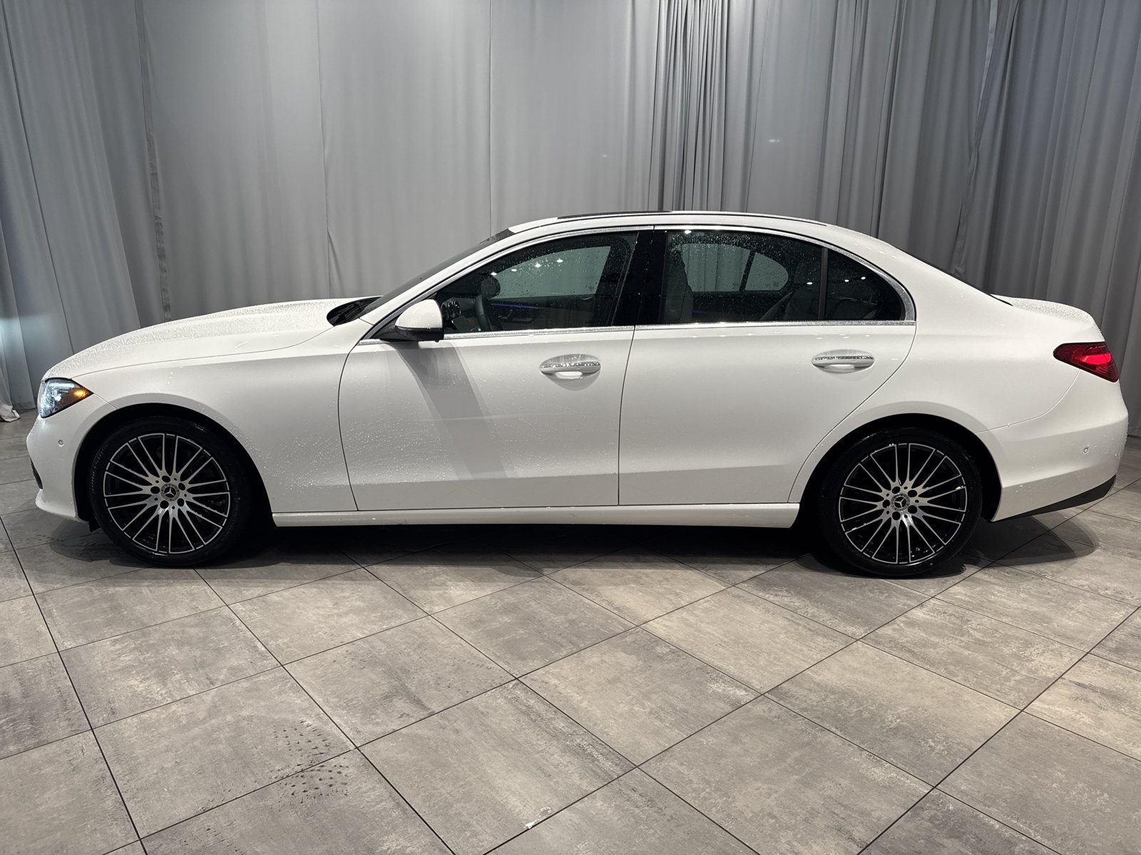 Used 2025 Mercedes-Benz C 300 4MATIC Sedan image 8