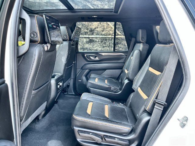 Used 2023 GMC Yukon AT4 w/ Technology Package AWD/4WD image 10