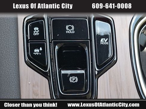 Certified 2024 Lexus RX 350h w/ Accessory Package (P1) AWD/4WD image 25