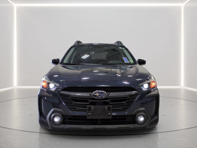Used 2024 Subaru Outback Premium AWD/4WD image 9