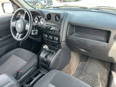 Used 2015 Jeep Patriot Sport w/ Power Value Group image 28