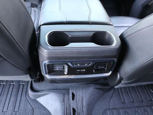 Used 2023 GMC Sierra 1500 Denali AWD/4WD image 18