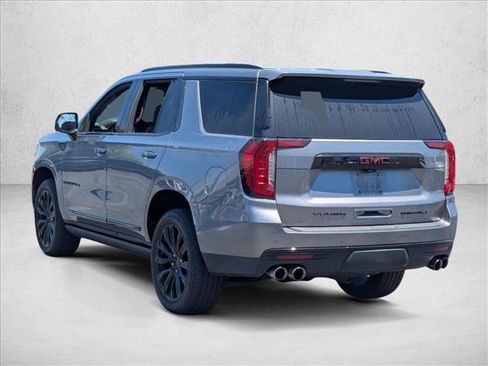 Used 2021 GMC Yukon Denali w/ Denali Premium Package AWD/4WD image 7