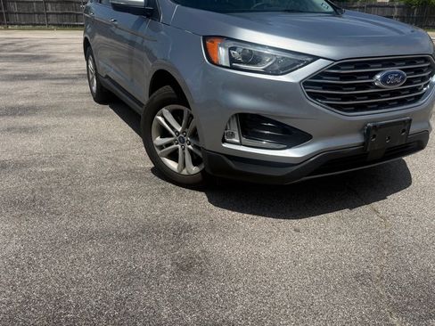 Used 2020 Ford Edge SEL w/ Convenience Package FWD image 2