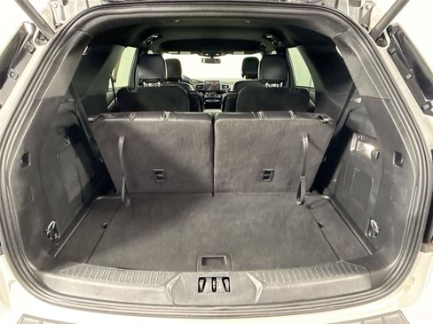 Used 2023 Ford Explorer ST-Line w/ Class IV Trailer Tow Package RWD image 36