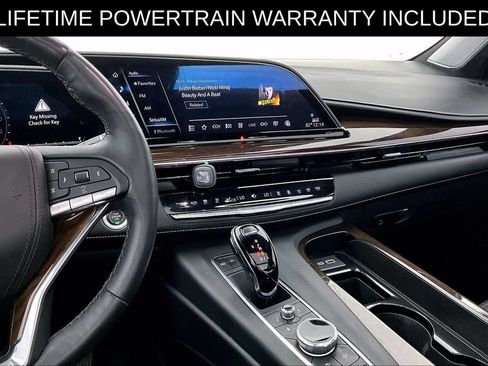 Used 2024 Cadillac Escalade Sport Platinum RWD image 8