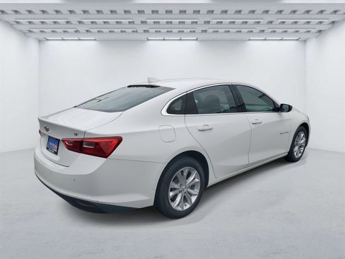 Used 2024 Chevrolet Malibu LT image 4