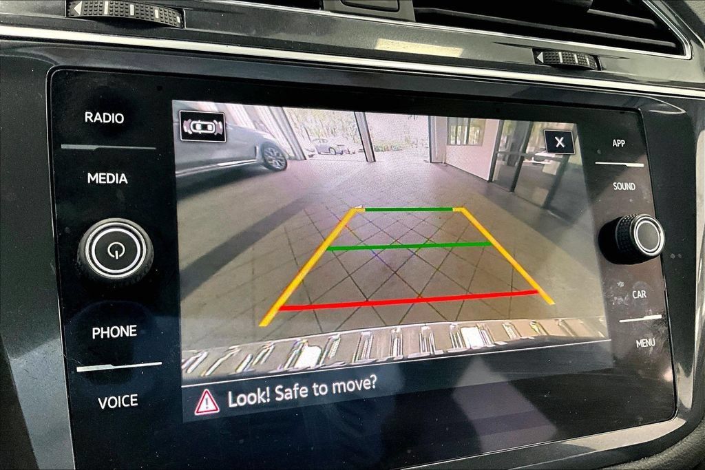 Used 2023 Volkswagen Tiguan SE R-Line FWD image 13