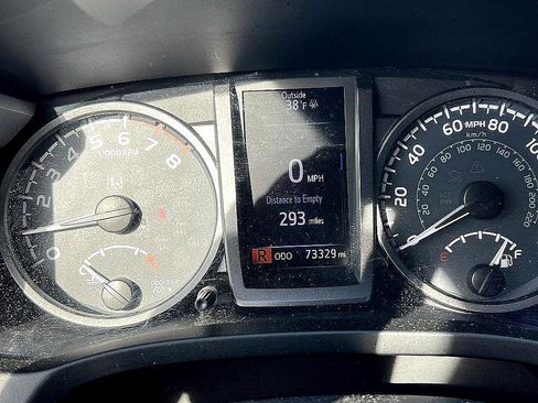 Used 2019 Toyota Tacoma TRD Off-Road image 13