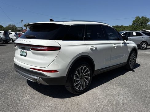 Used 2023 Lincoln Corsair Reserve w/ Equipment Group 201A FWD image 5
