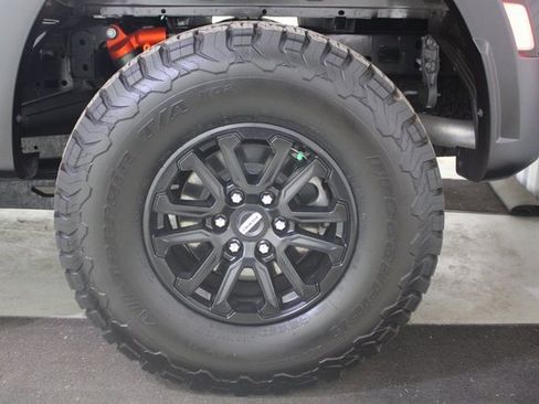 Used 2025 Ford F150 Raptor image 29