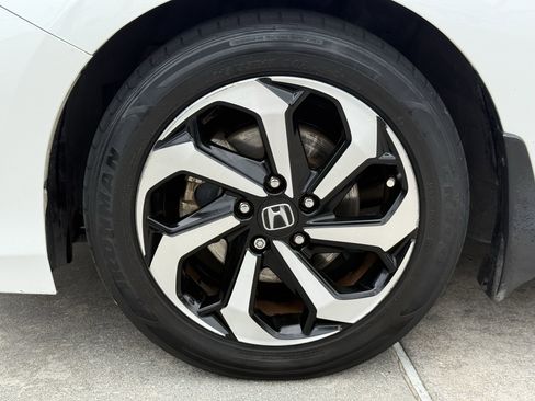 Used 2016 Honda Accord EX-L image 12