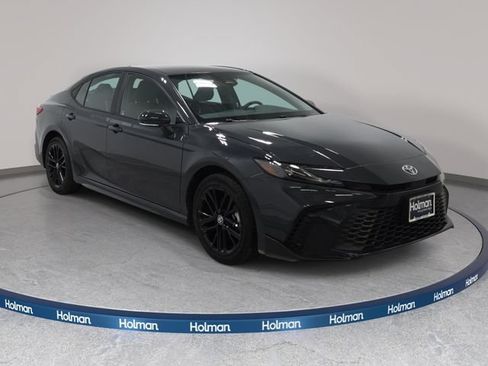 Certified 2025 Toyota Camry SE w/ Convenience Package AWD/4WD image 4