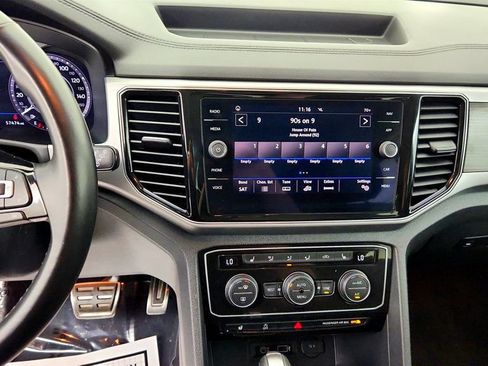 Used 2019 Volkswagen Atlas SEL R-Line FWD image 18