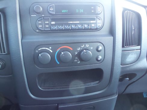 Used 2005 Dodge Ram 3500 Truck SLT image 19