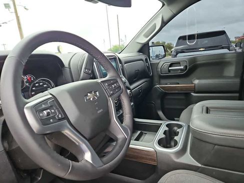 Used 2022 Chevrolet Silverado 1500 LT Trail Boss AWD/4WD image 10