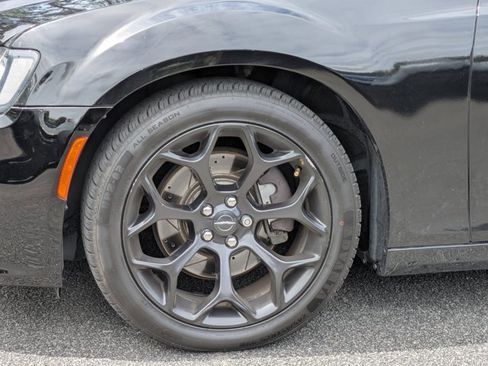 Used 2020 Chrysler 300 S RWD image 14