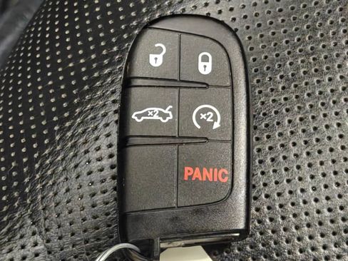Used 2021 Dodge Charger SXT w/ Leather Interior Group RWD image 11