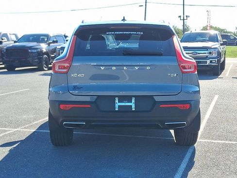 Used 2020 Volvo XC40 T5 R-Design w/ Protection Package Premier image 5