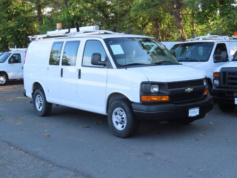 Used 2012 Chevrolet Express 2500 RWD image 9