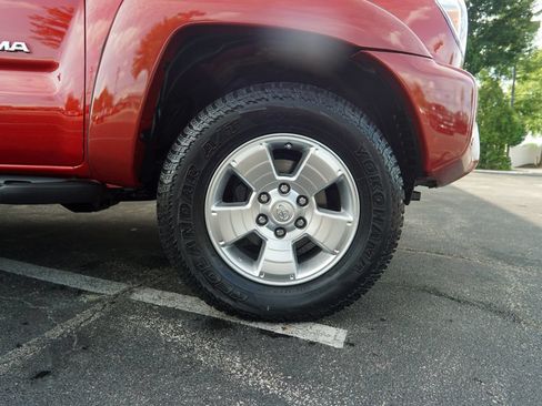 Used 2014 Toyota Tacoma 4x4 Double Cab w/ TRD Sport Package image 10