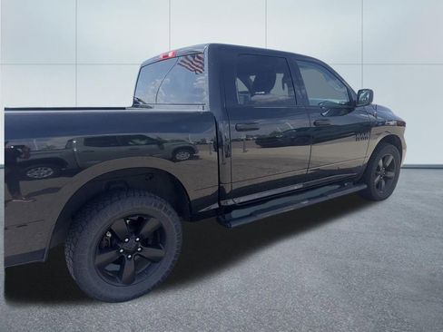 Used 2018 RAM 1500 Express w/ Black Ram 1500 Express Group AWD/4WD image 3
