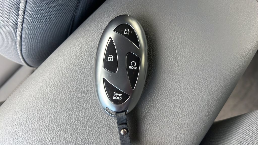 Used 2024 Hyundai Elantra SEL FWD image 23