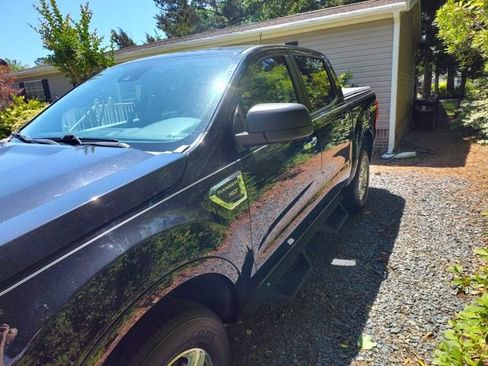 Used 2020 Ford Ranger XLT w/ Equipment Group 302A Luxury RWD image 3