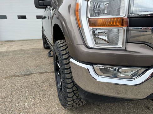 Used 2022 Ford F150 XLT image 3