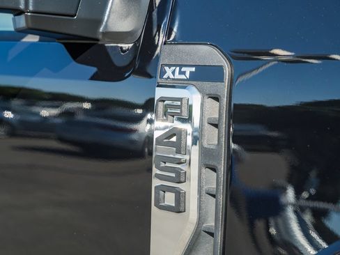 Used 2024 Ford F450 XLT w/ FX4 Off-Road Package AWD/4WD image 17