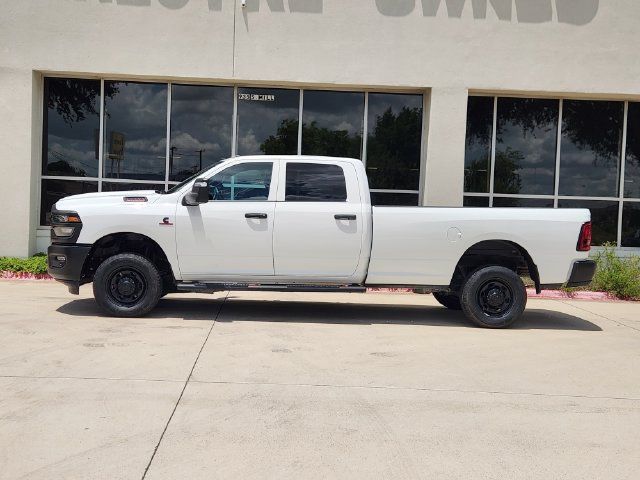 Certified 2025 RAM 2500 Tradesman AWD/4WD image 4