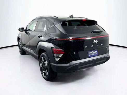Certified 2025 Hyundai Kona SEL AWD/4WD image 6