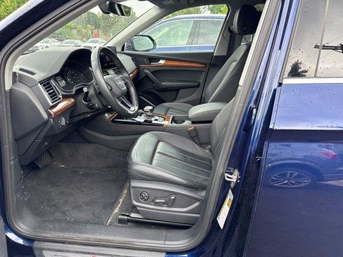 Used 2023 Audi Q5 2.0T Premium w/ Convenience Package AWD/4WD image 9