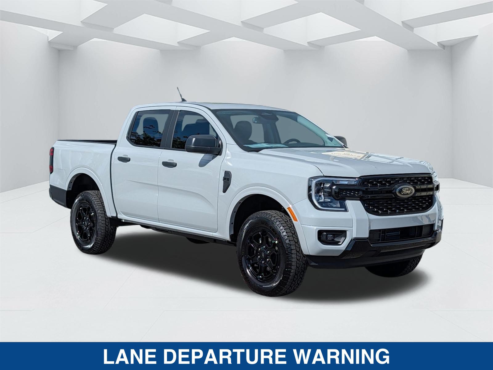 New 2026 Ford Ranger XLT w/ Black Appearance Package RWD image 3