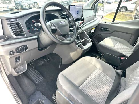 Used 2025 Ford Transit 350 XLT RWD image 18