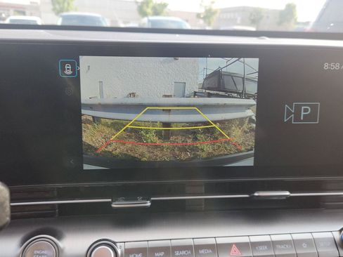 Used 2025 Hyundai Kona SEL AWD/4WD image 16