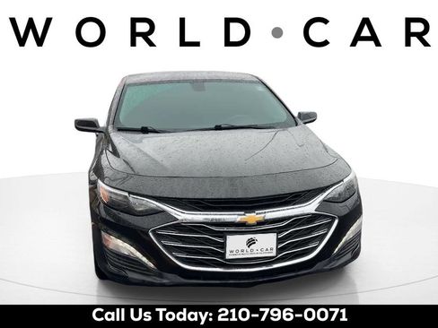 Used 2021 Chevrolet Malibu LT FWD image 8