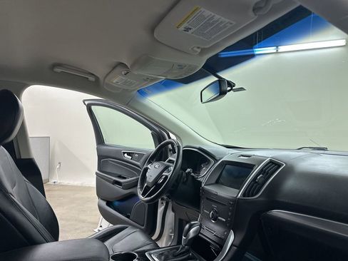 Used 2016 Ford Edge Titanium w/ Technology Package image 17