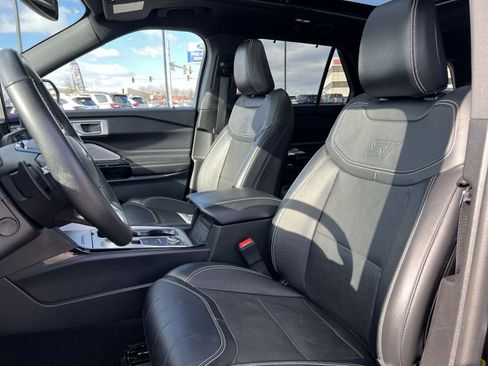 Used 2023 Ford Explorer ST w/ Equipment Group 401A image 13