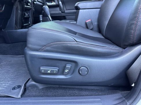 Used 2021 Toyota 4Runner Venture image 6