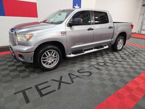 Used 2011 Toyota Tundra 2WD CrewMax w/ SR5 Pkg image 2