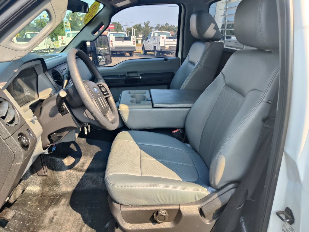 Used 2016 Ford F250 XL w/ Power Equipment Group RWD image 13