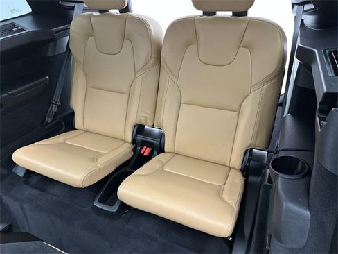Used 2023 Volvo XC90 T8 Ultimate image 24