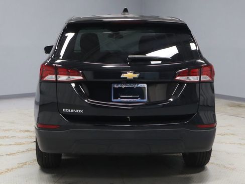 Used 2024 Chevrolet Equinox LS w/ LS Convenience Package FWD image 9