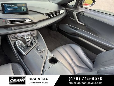 Used 2019 BMW i8 Roadster image 26