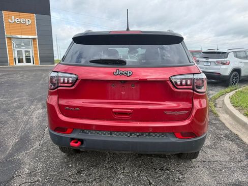 Used 2025 Jeep Compass Trailhawk image 6
